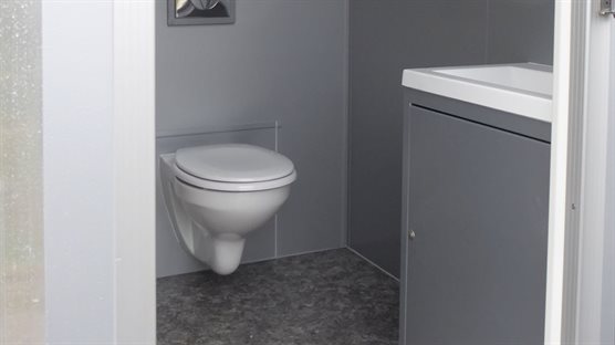 Toiletvogn m/2 toiletter dametoilet m/vanskyllende toilet